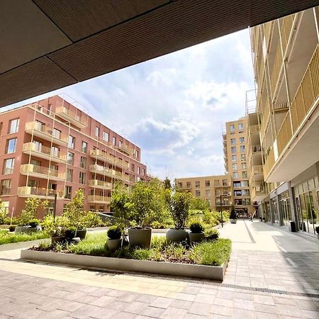 Exquisite - Two Bedroom Apartment Bucharest Exterior photo